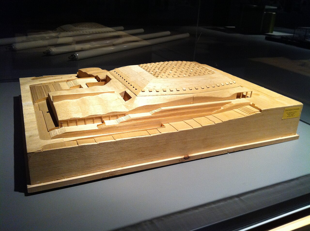 Arata Isozaki